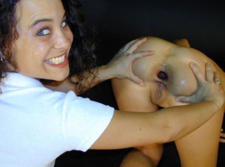 Two amateur girls accept sex toys in their gaped assholes 62891433